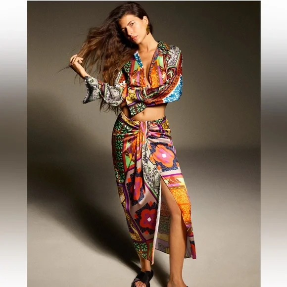 Zara printed crop blouse - never worn - Picture 1 of 7